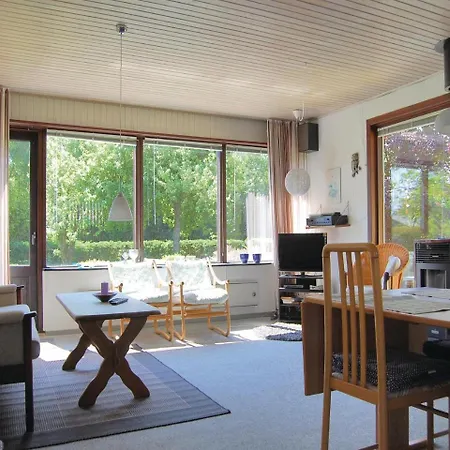 Hébergement de vacances Three-bedroom Holiday In Hejls